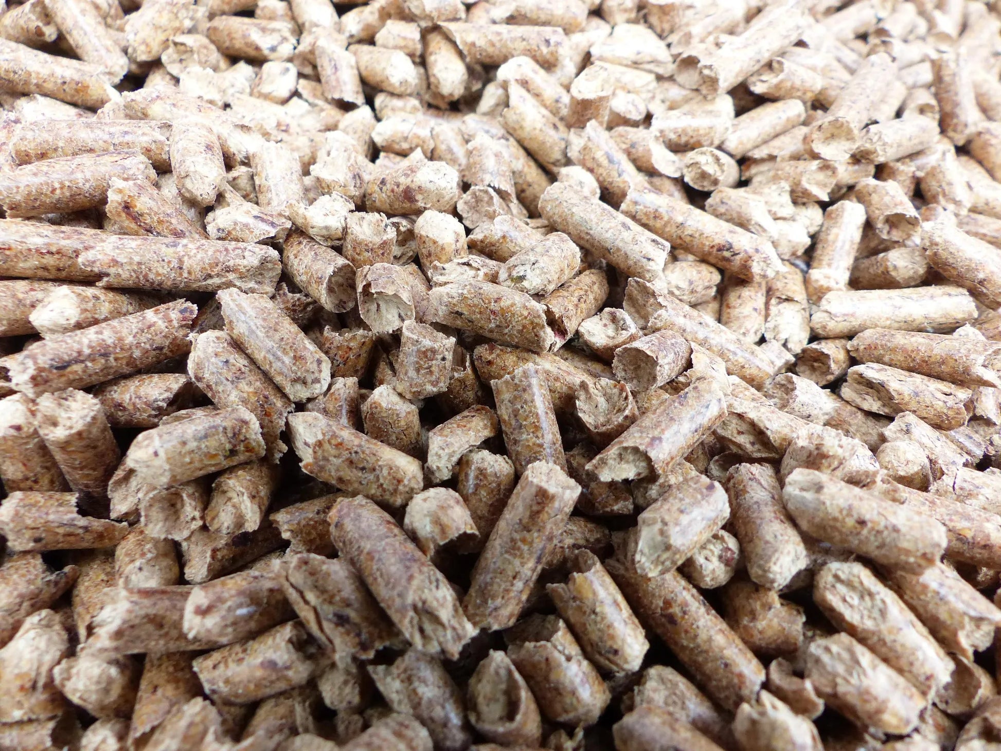 Holzpellets 6 mm 975 kg Pellets mit hohem Heizwert & geringem Ascheanteil Energie Heizung Brennstoff